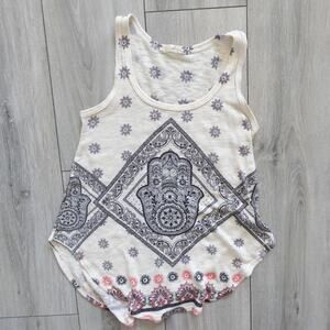 Gaze Spiritual Hamsa Hand Tee Scoop Neck Yoga Casual Floral Cream Tank Top